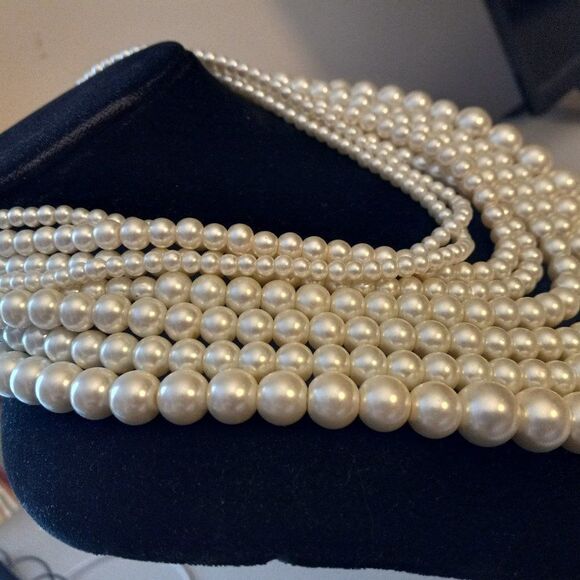 Pearl necklace faux statement jewelry - Picture 3 of 7